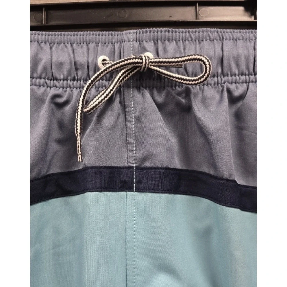 Speedo Swim Trunks Bathing Suit Mens Medium Black Gray Blue UPF 50 BlockTheBurn